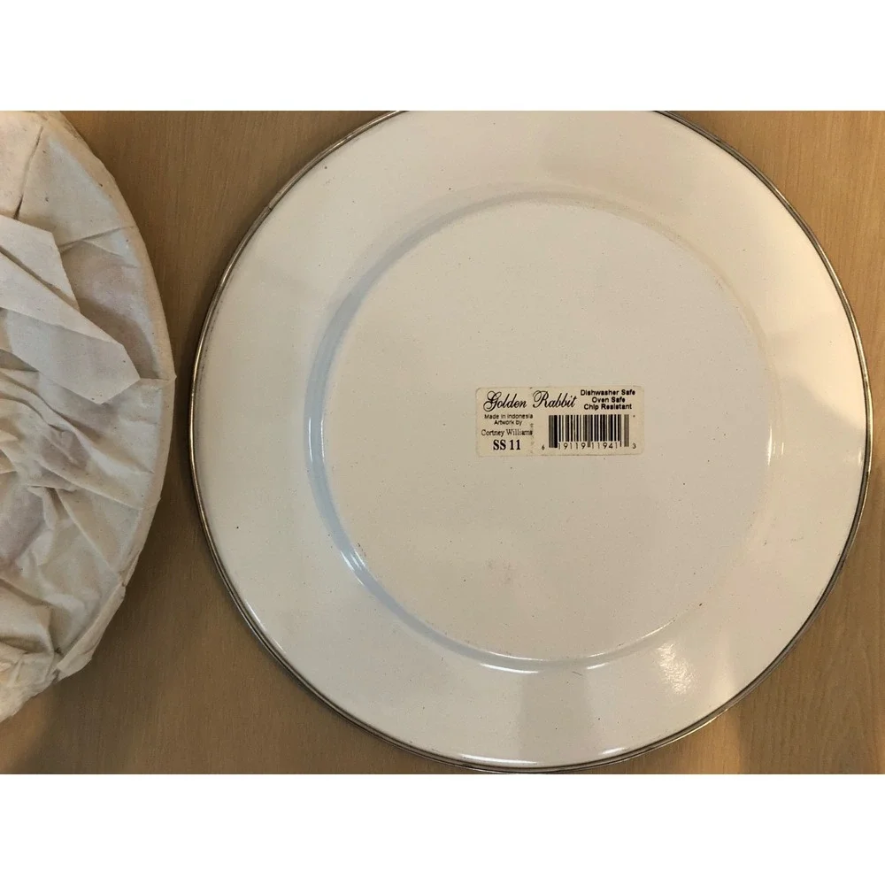 New 2 Golden Rabbit Enamelware Stars & Stripes Sandwich Plates